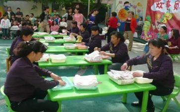 幼儿园小班保育员月工作总结参考5篇