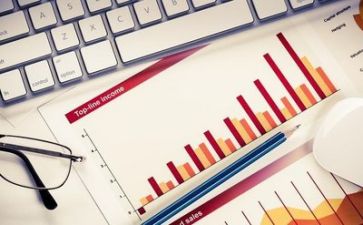 财务年终个人述职报告8篇