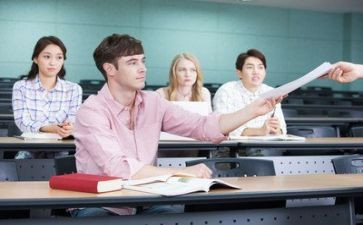 大学自我鉴定表800字6篇