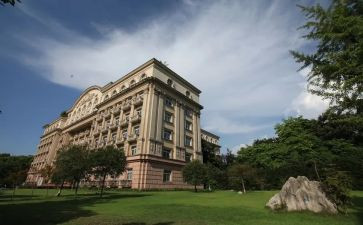 人在大学演讲稿优秀8篇