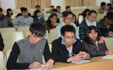 大学班长竞聘演讲稿7篇