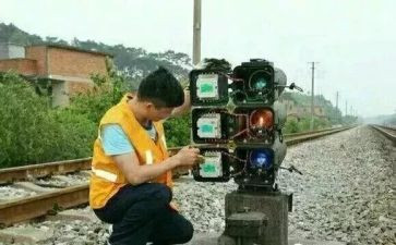 电工年终述职报告5篇