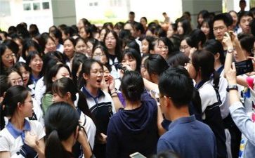 关于奋战高考的演讲稿6篇