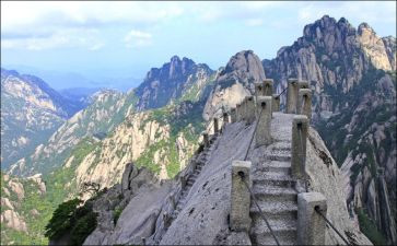 《爬天都峰》教案6篇