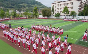 钻体育活动教案5篇