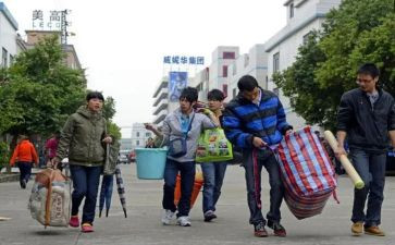 小班月计划班务工作计划优秀7篇