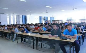 中职生班会课教案6篇
