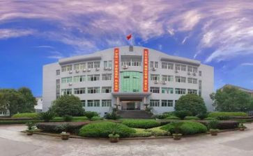 职校毕业鉴定表的自我鉴定最新7篇