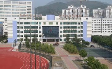 中专自我鉴定范文精选8篇