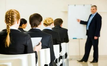 竞聘人力资源经理的演讲稿6篇